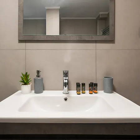 Casa Amarillo - Halepa